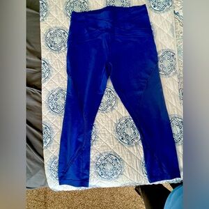 Lululemon Athletica Blue Cropped Pants